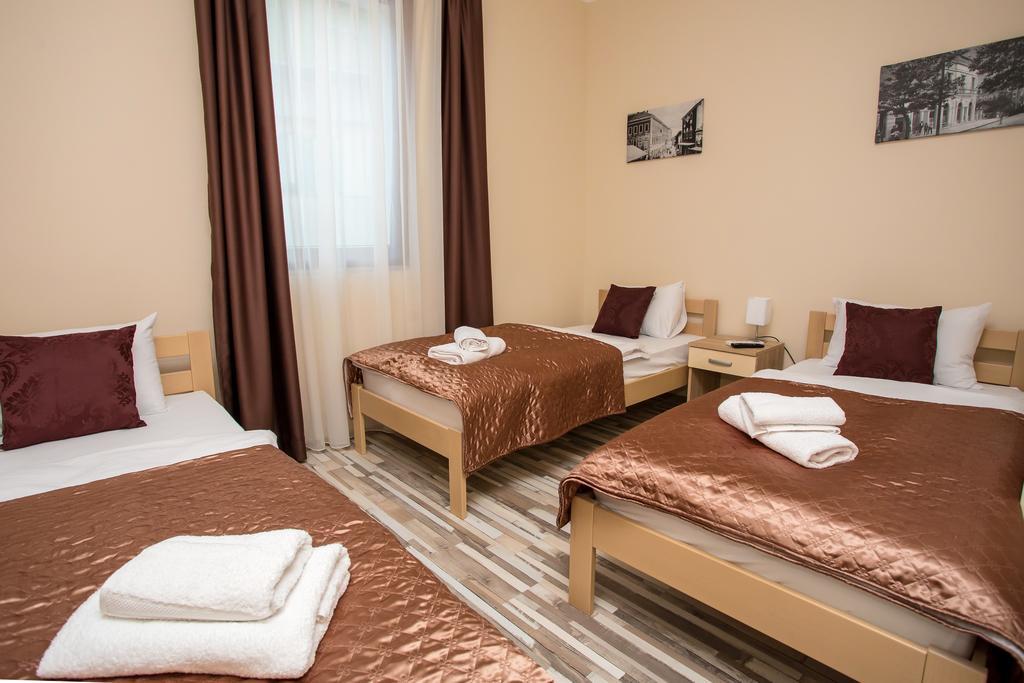 מוסטר Hotel Hana חדר תמונה